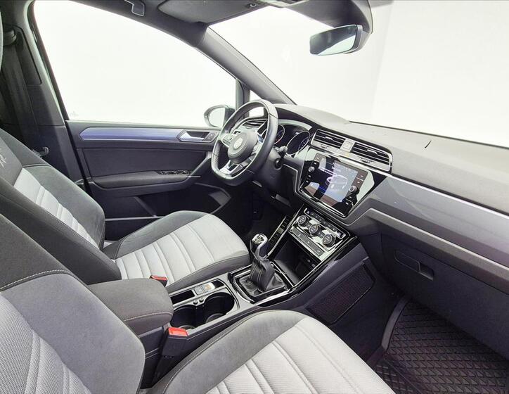 Volkswagen Touran 7