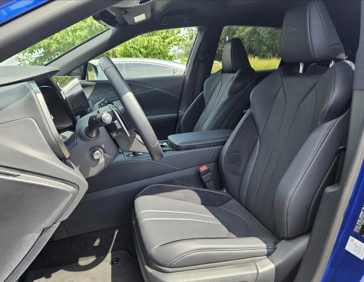 Lexus RX 500h 17