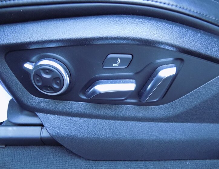 Audi SQ7 23