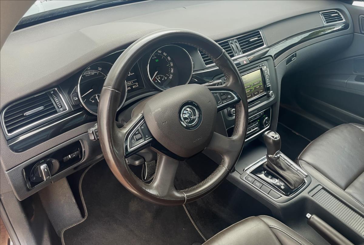 Škoda Superb
