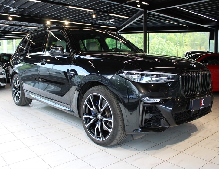 BMW X7 1