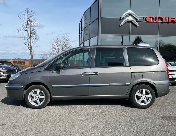 Peugeot 807 4
