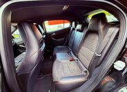 Mercedes-Benz GLA 13