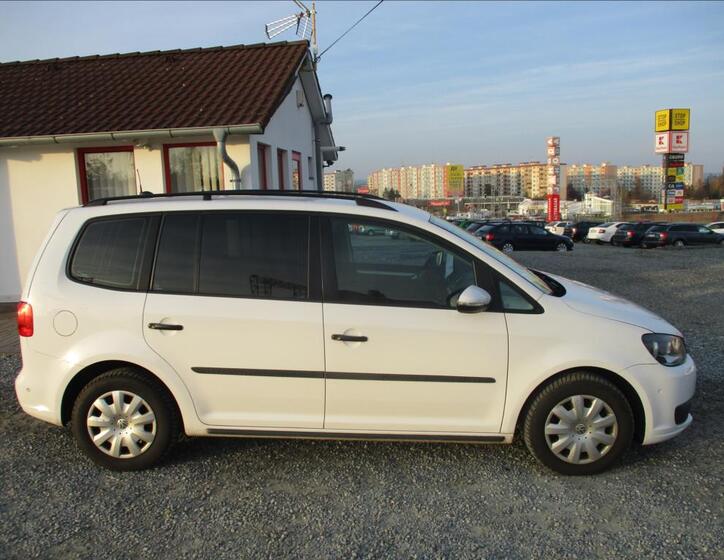 Volkswagen Touran 5