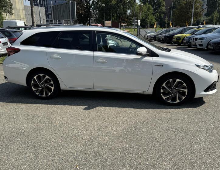 Toyota Auris 3