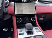 Jaguar F-Pace 12