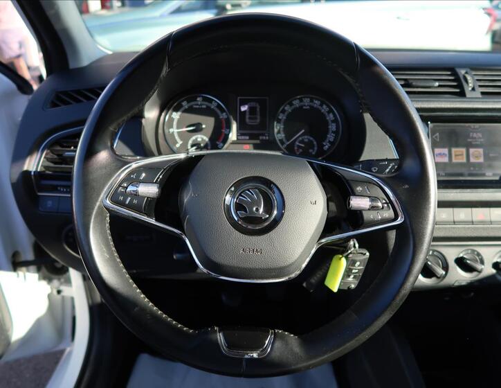 Škoda Fabia 15