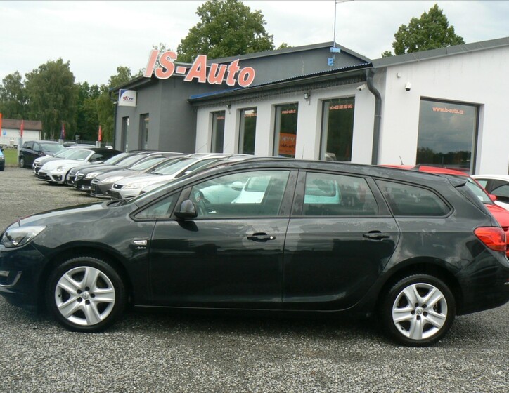 Opel Astra 8