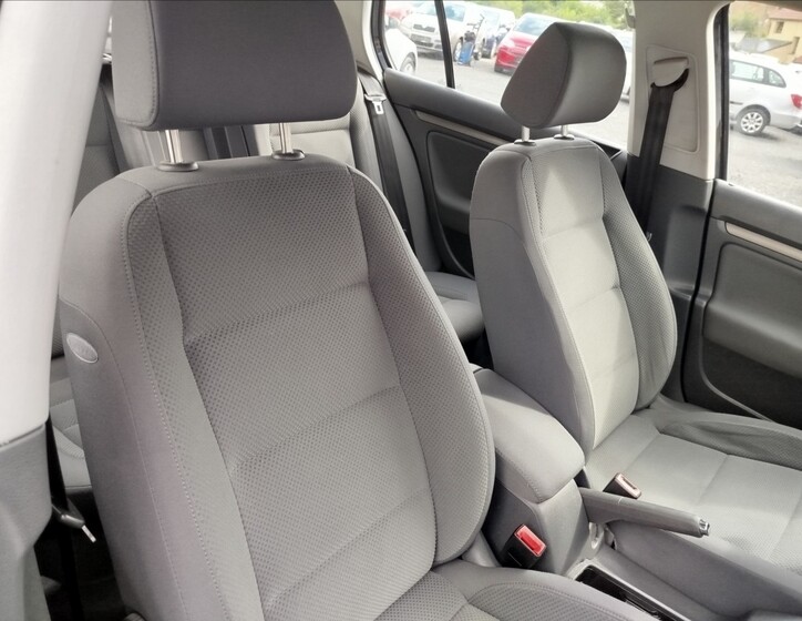 Volkswagen Golf 31