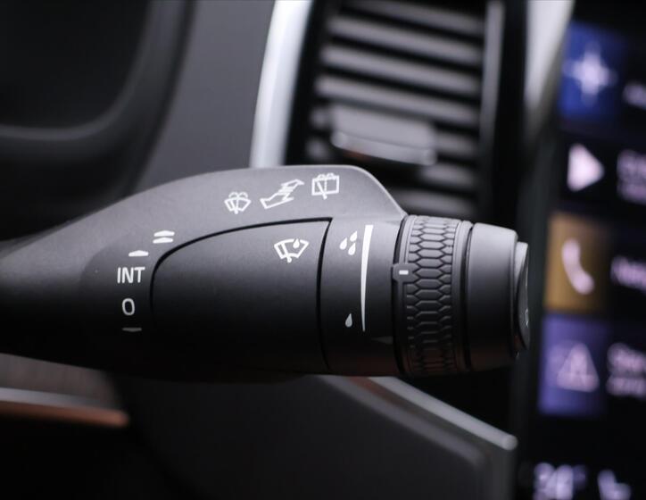 Volvo XC90 24