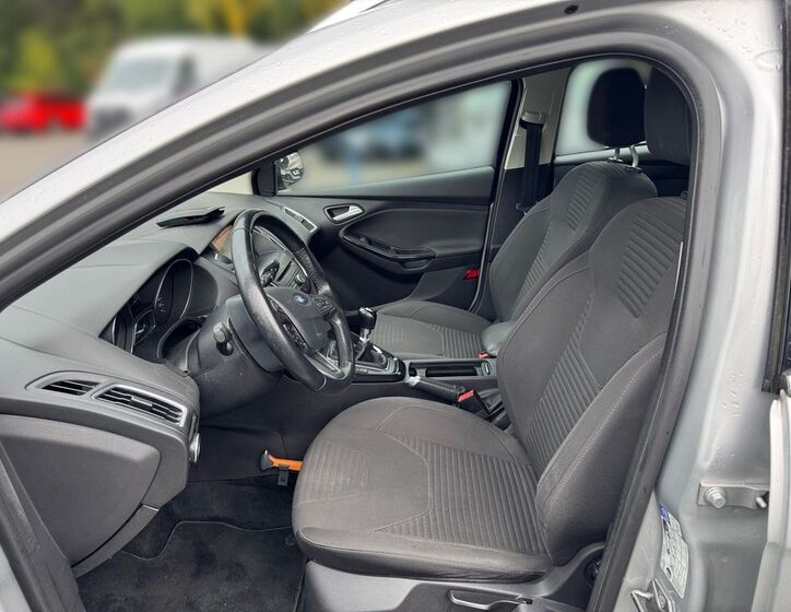 Ford Focus 7