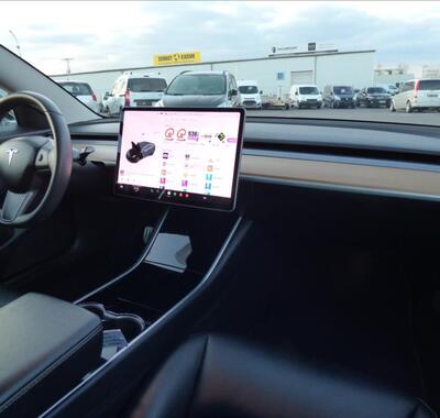 Tesla Model 3 47
