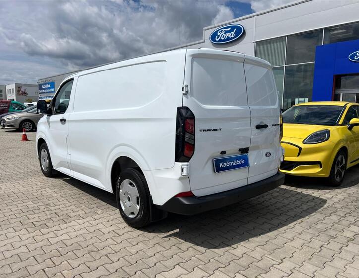 Ford Transit Custom 3