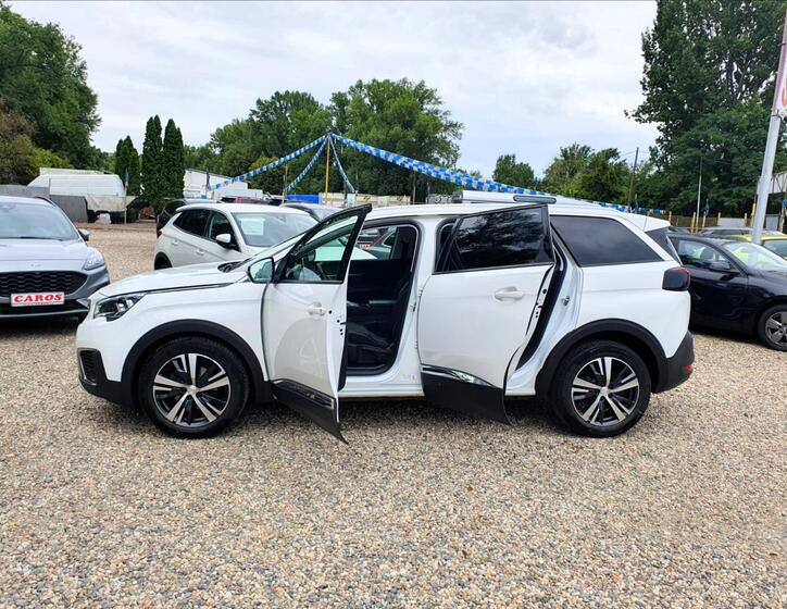 Peugeot 5008 17
