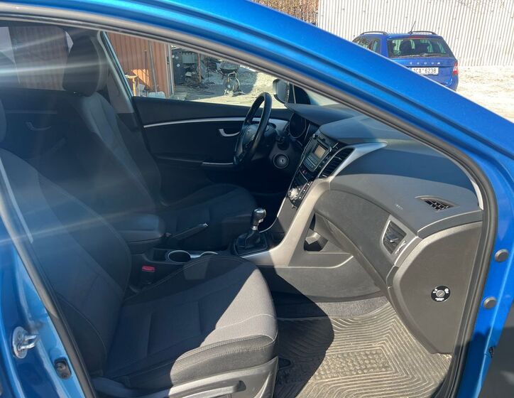 Hyundai i30 10