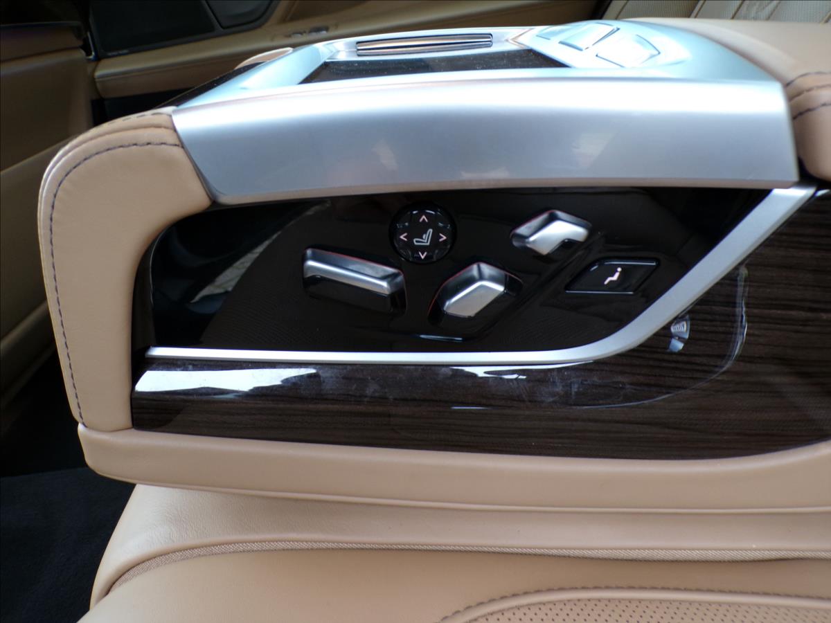BMW Řada 7