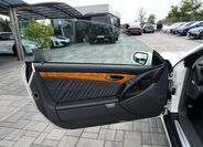 Mercedes-Benz SL 25