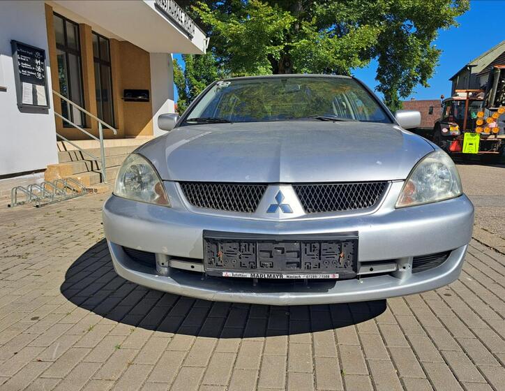 Mitsubishi Lancer 16