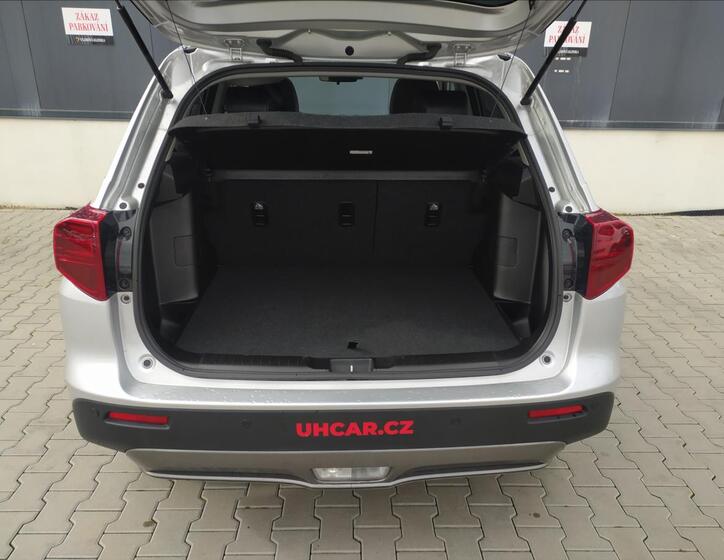 Suzuki Vitara 9