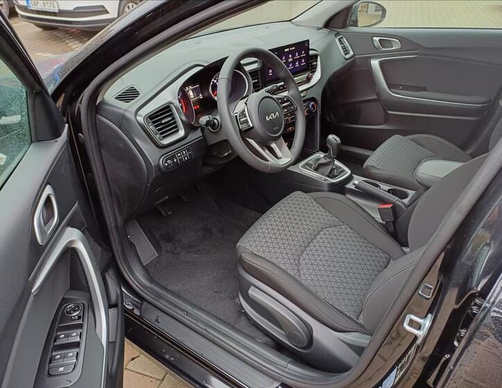 KIA Ceed 10