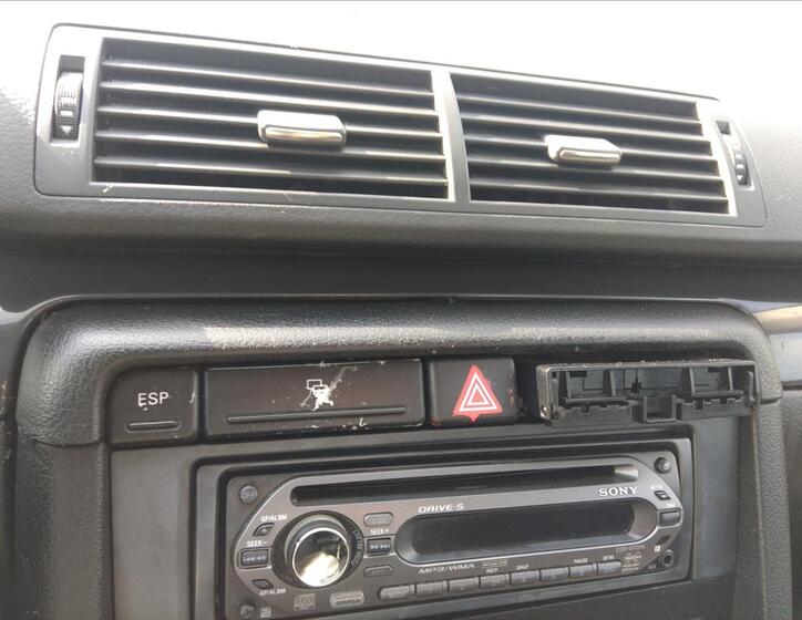Audi A4 16