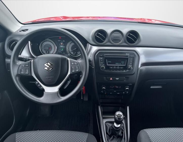 Suzuki Vitara 10