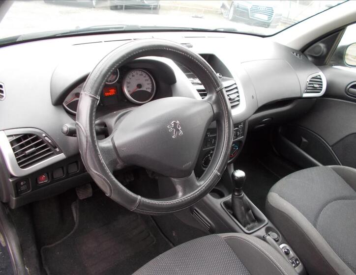 Peugeot 206 19