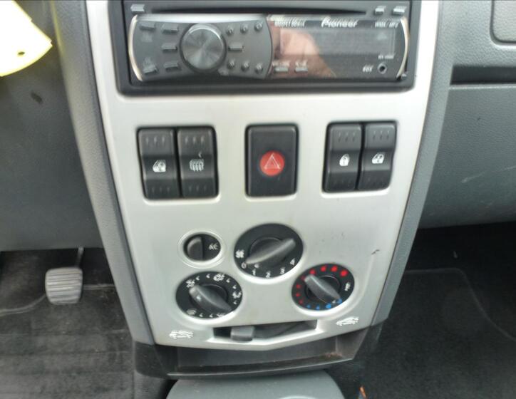 Dacia Logan 32