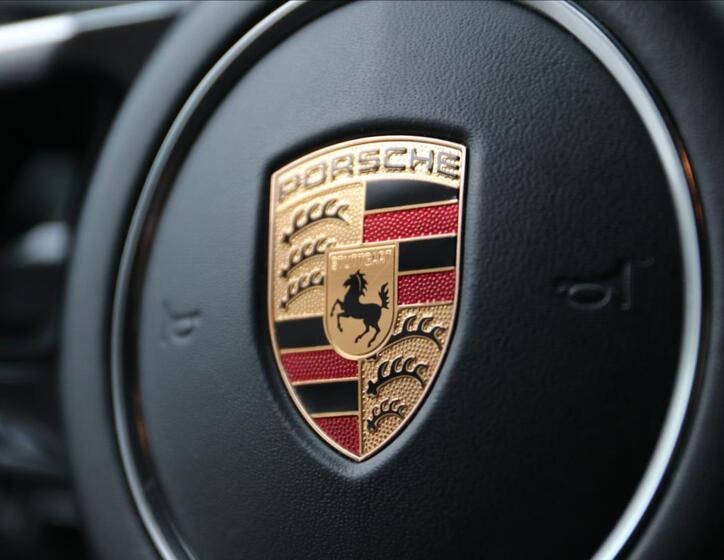 Porsche Macan 32