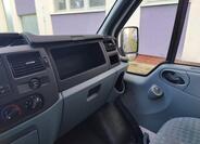 Ford Transit 19