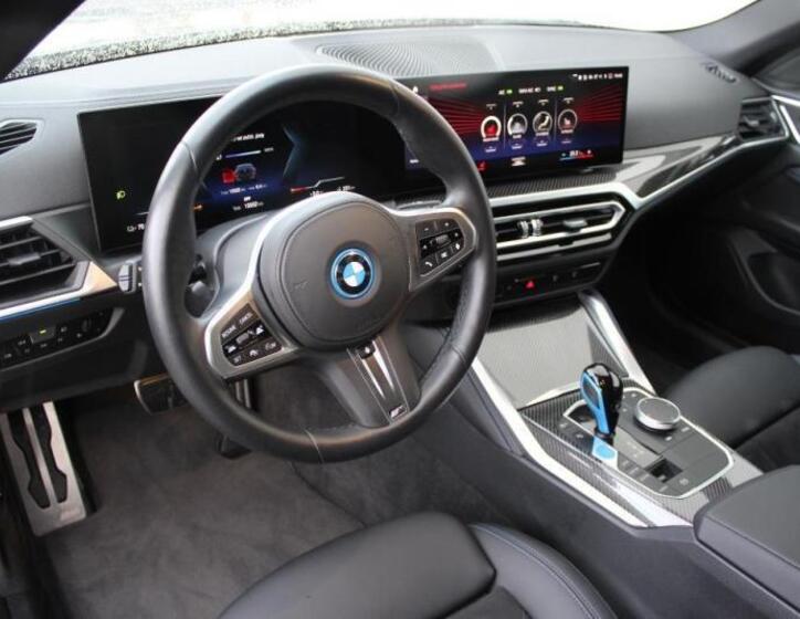 BMW i4 5