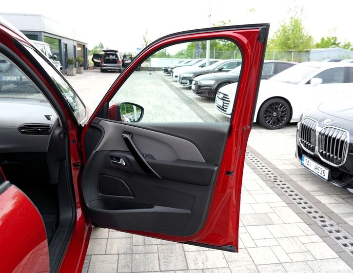 Citroën Grand C4 Picasso 18