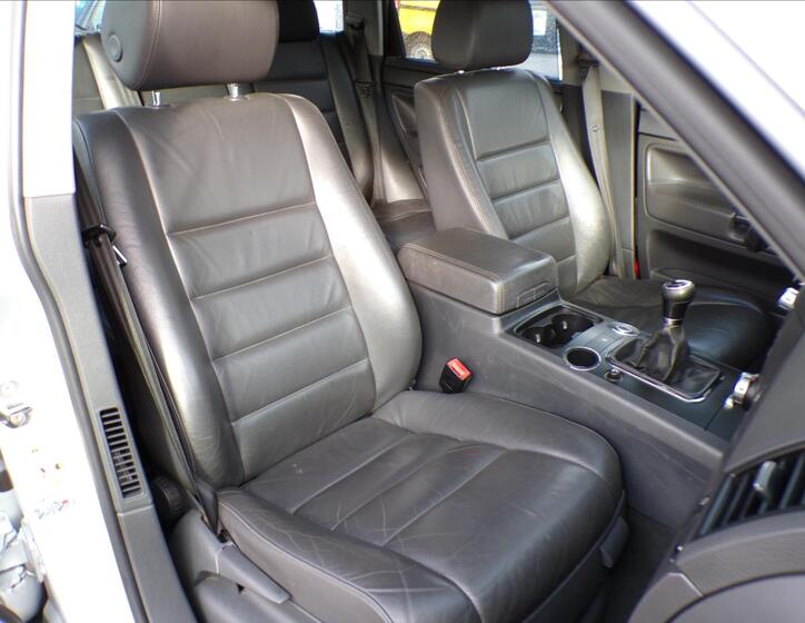 Volkswagen Touareg 19