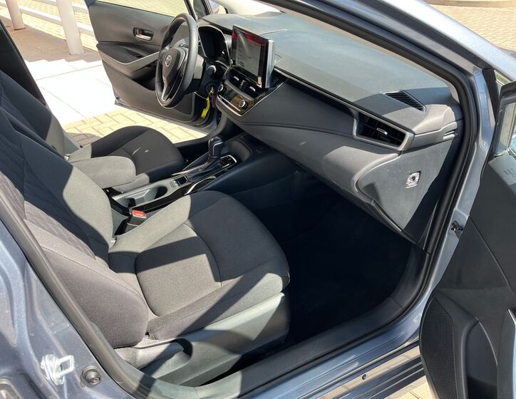 Toyota Corolla 16