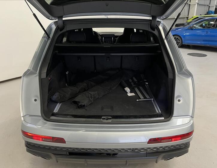 Audi SQ7 30