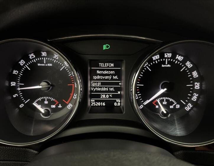 Škoda Superb 15