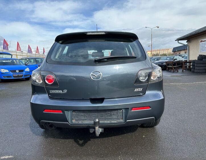 Mazda 3 6