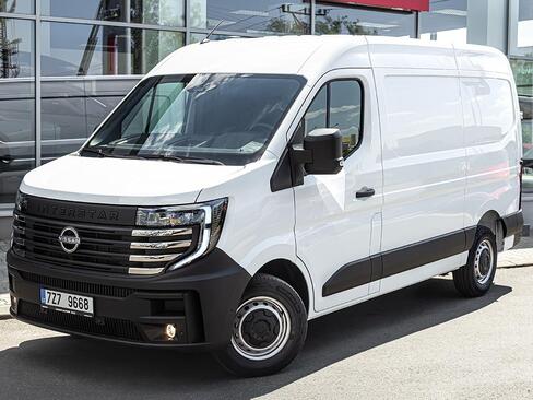 Nissan Interstar