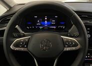 Volkswagen Touran 13