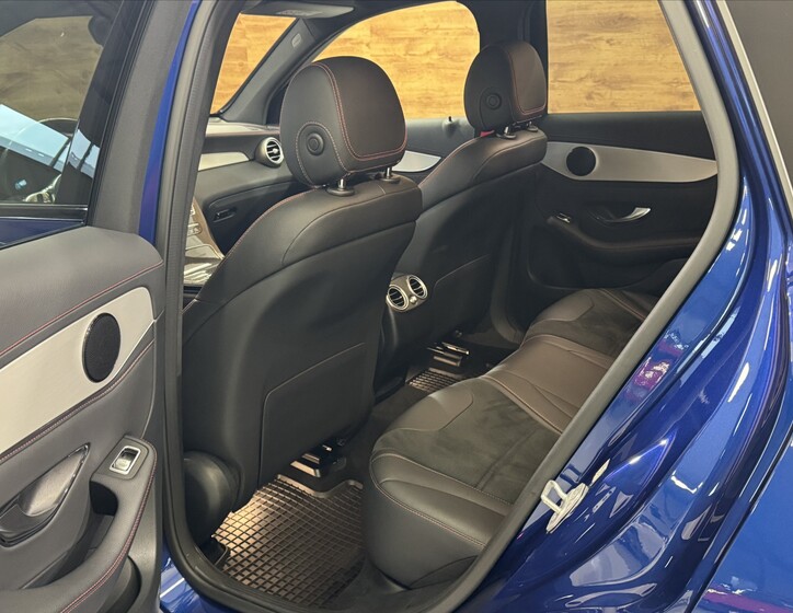 Mercedes-Benz GLC 8