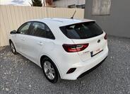 KIA Ceed 10