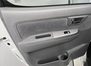 Toyota Hilux 16