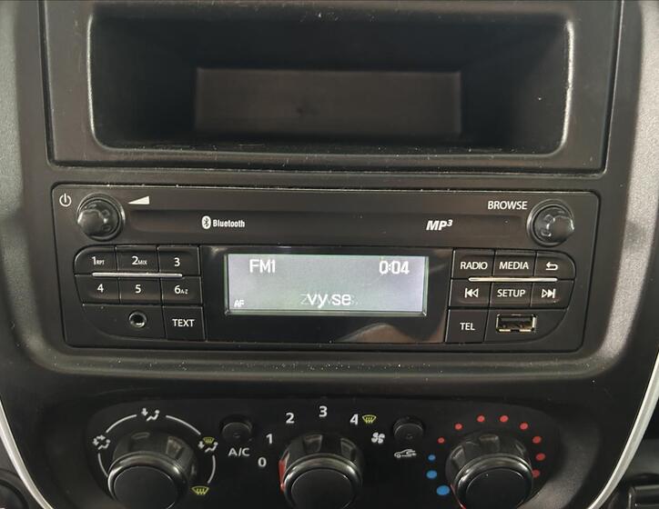 Renault Trafic 16