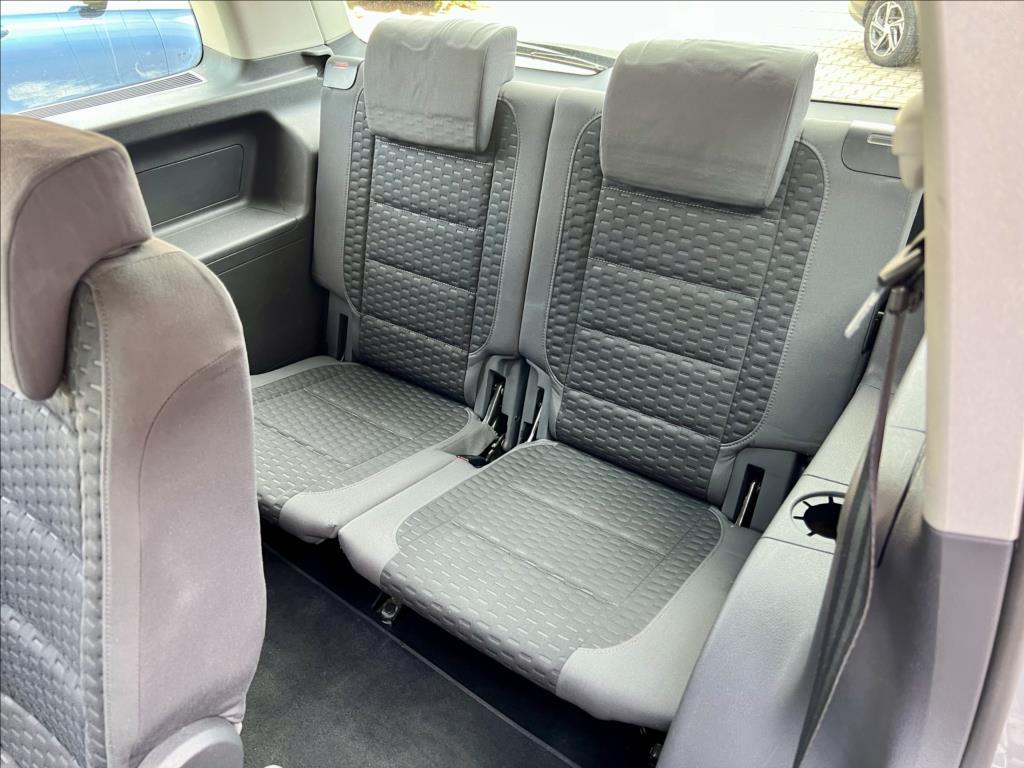 Volkswagen Touran 14