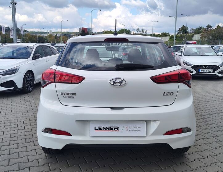 Hyundai i20 6