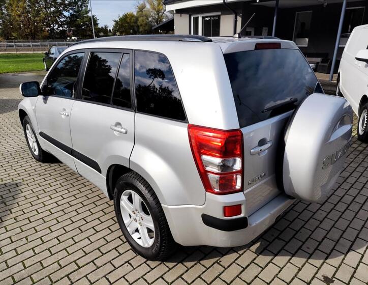 Suzuki Grand Vitara 7