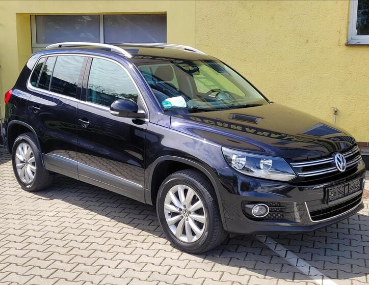 Volkswagen Tiguan 1