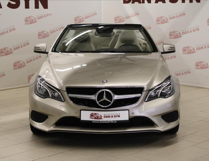 Mercedes-Benz Třídy E 4