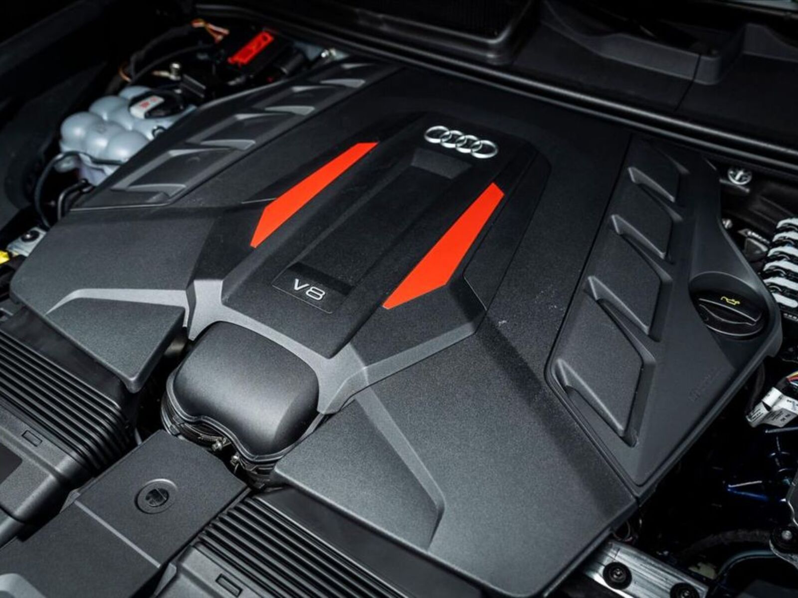 Audi SQ8 23