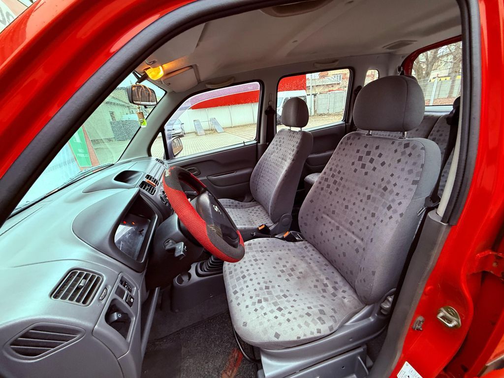 Opel Agila 11